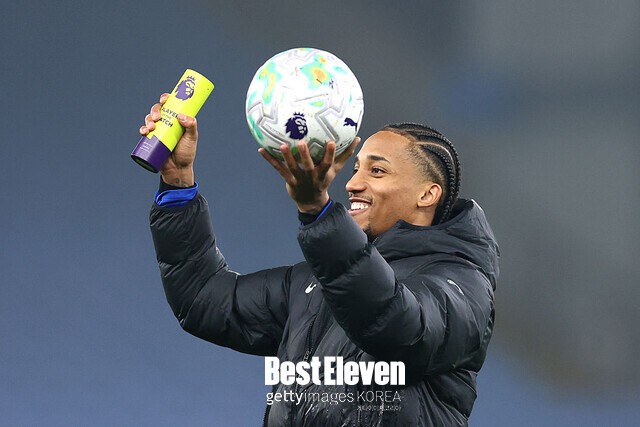 "이 순간만 기다렸다" 주앙 페드루, 빌라 원정서 EPL 첫 해트트릭... 로... - 뉴스 썸네일 이미지